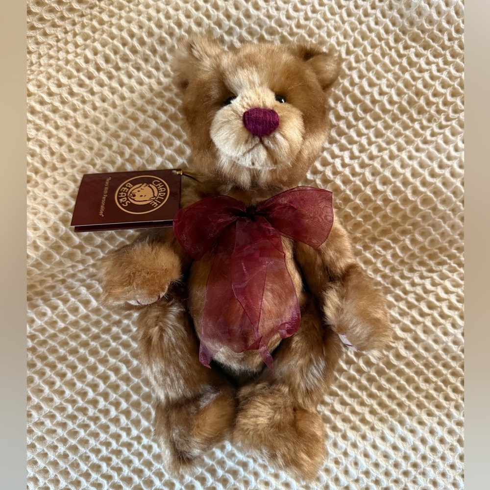 Charlie Bears Billie